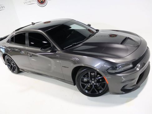 Used 2022 Dodge Charger R/T w/ Blacktop Package image 12