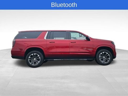 New 2026 Chevrolet Suburban LS image 6