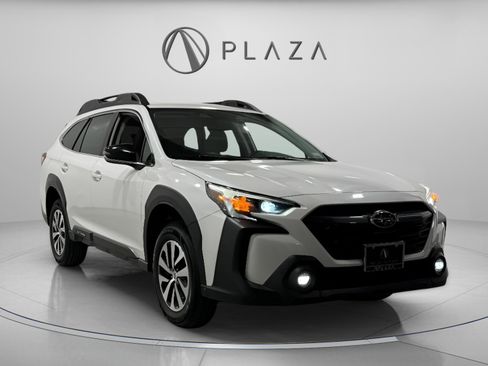 Used 2024 Subaru Outback Premium image 6