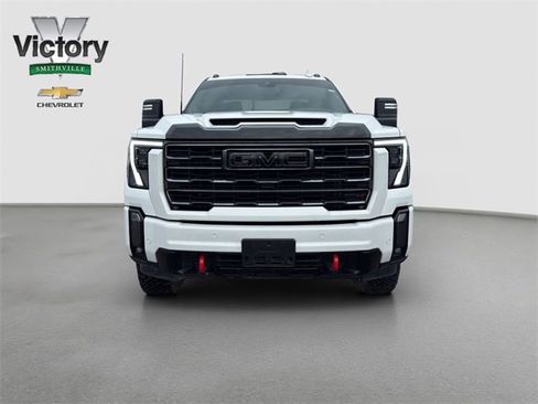 Used 2024 GMC Sierra 2500 AT4 w/ AT4 Preferred Package image 2