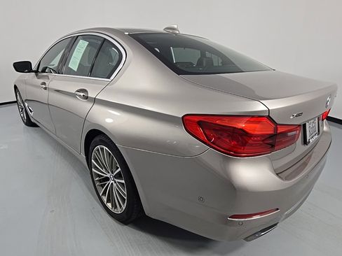 Used 2018 BMW 540i xDrive image 8