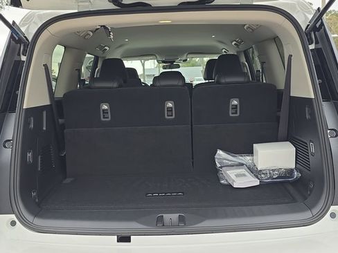 New 2026 Nissan Armada SV image 12