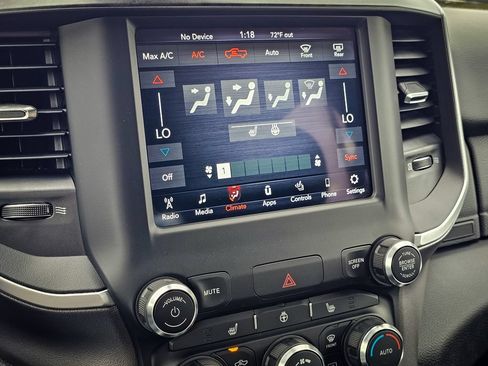 Used 2020 RAM 1500 Big Horn AWD/4WD image 23