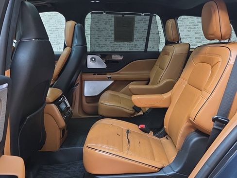 Used 2021 Lincoln Aviator Black Label w/ Dynamic Handling Package image 21