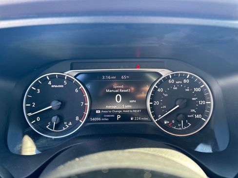 Certified 2023 Nissan Rogue SV FWD image 16