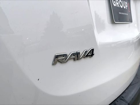 Used 2014 Toyota RAV4 XLE image 28