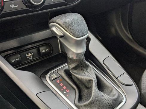 Used 2021 Kia Soul LX image 10