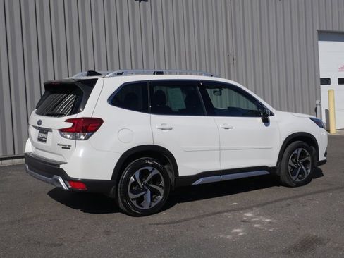 Used 2024 Subaru Forester Touring w/ Convenience Package image 13
