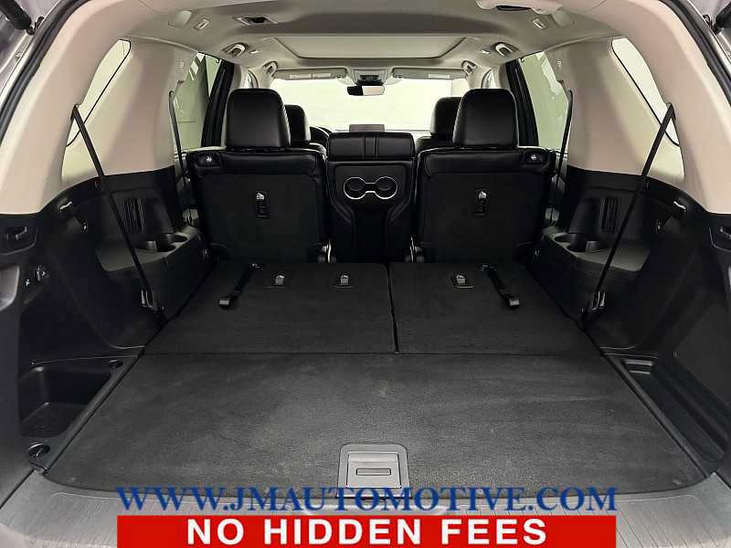 Used 2023 Honda Pilot Elite image 19