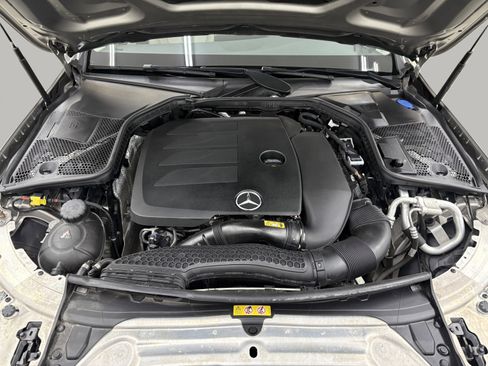 Used 2020 Mercedes-Benz C 300 4MATIC Sedan image 7