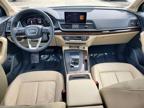 Used 2019 Audi Q5 2.0T Premium Plus w/ Premium Plus Package image 10