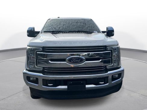 Used 2017 Ford F250 Lariat w/ Lariat Ultimate Package AWD/4WD image 3