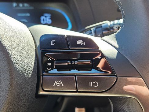 New 2026 Hyundai Elantra Sport FWD image 24