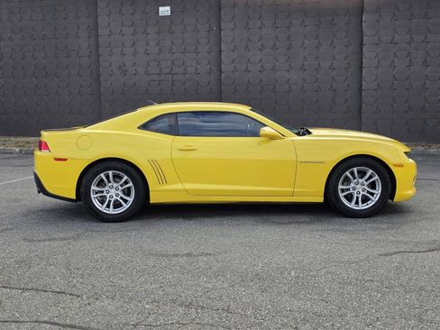Used 2014 Chevrolet Camaro LT RWD image 4