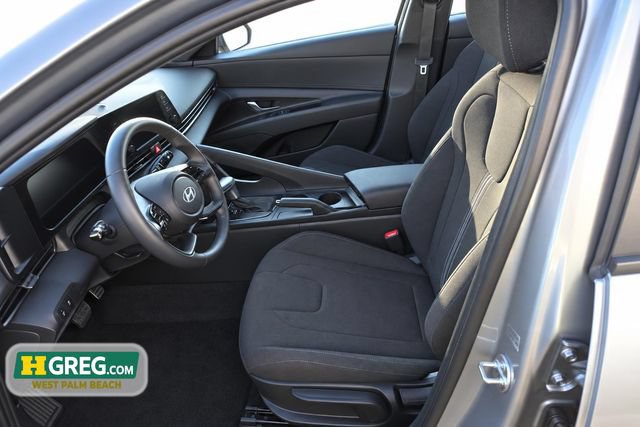 Used 2026 Hyundai Elantra Sport FWD image 8