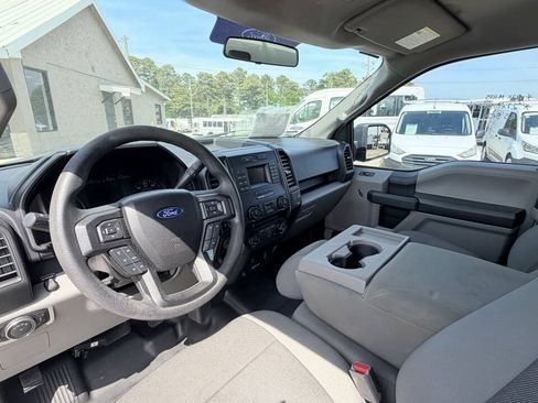 Used 2017 Ford F150 XL w/ Equipment Group 101A Mid RWD image 13