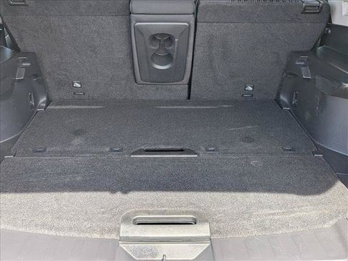 Used 2018 Nissan Rogue SV FWD image 6