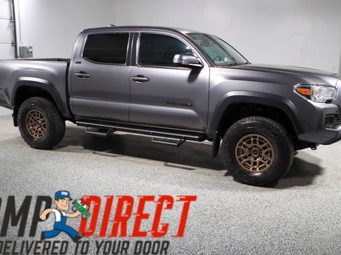 Used 2023 Toyota Tacoma 4x4 Double Cab image 6