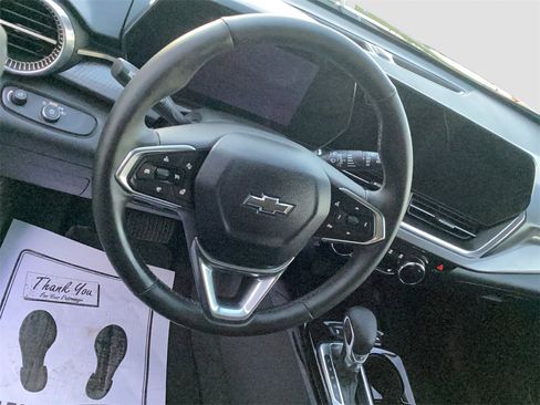 Used 2024 Chevrolet Trax ACTIV image 10