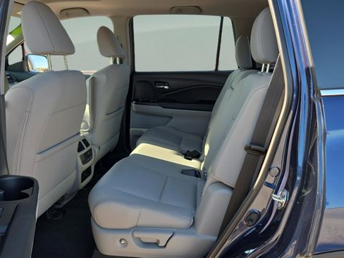 Used 2017 Honda Pilot EX-L image 11