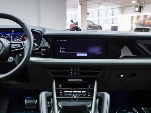 Certified 2025 Porsche Cayenne S image 17