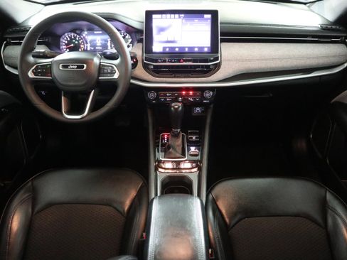 Used 2023 Jeep Compass Latitude w/ Convenience Group image 15