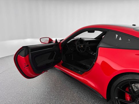 Used 2022 Porsche 911 GT3 image 12