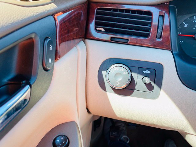 Used 2006 Chevrolet Impala LS FWD image 26