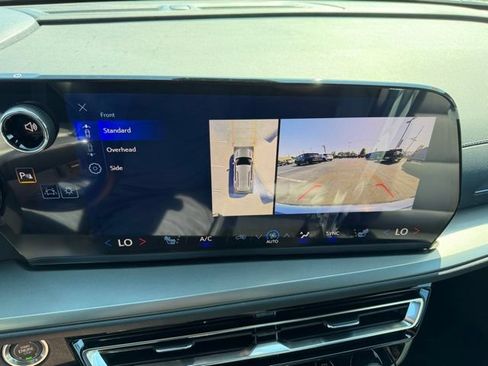 New 2026 Chevrolet Traverse LT w/ Driver Confidence Package FWD image 22