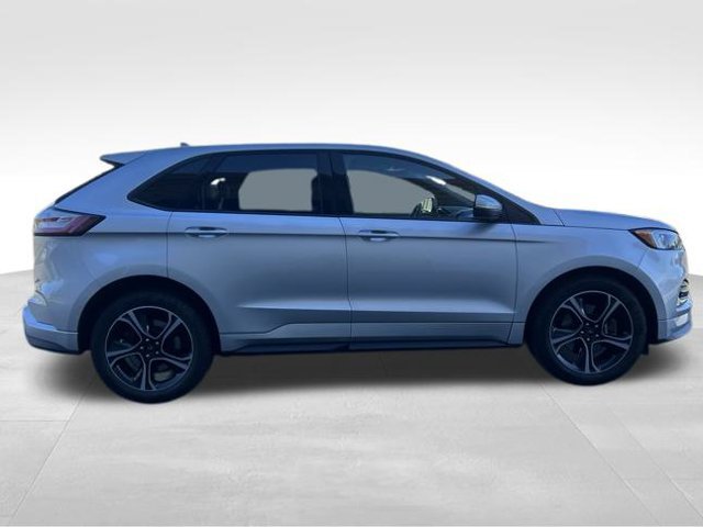 Used 2019 Ford Edge ST w/ Convenience Package AWD/4WD image 6