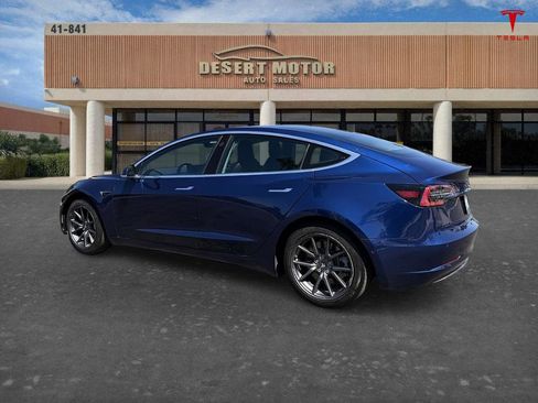 Used 2019 Tesla Model 3 Standard Range image 6