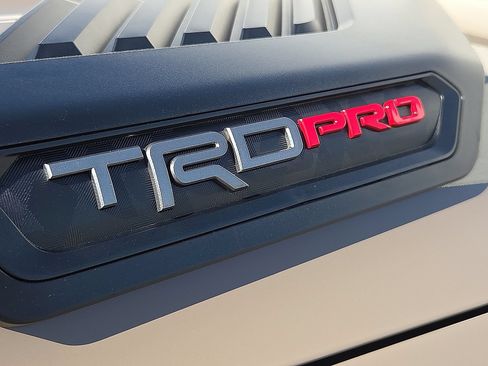 Used 2025 Toyota Sequoia TRD Pro AWD/4WD image 16