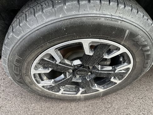 Used 2023 Jeep Renegade Latitude image 10