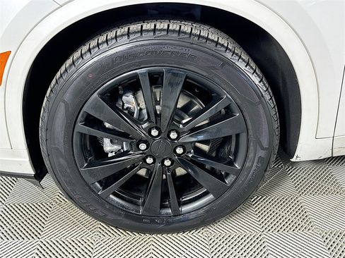 Used 2022 Cadillac XT6 Premium Luxury image 33