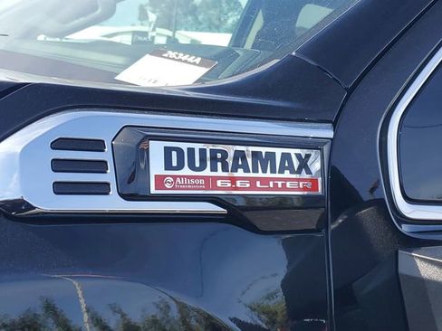 Used 2026 GMC Sierra 2500 SLT image 28