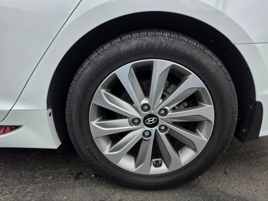 Used 2017 Hyundai Sonata Sport w/ Value Edition Package 02 FWD image 10