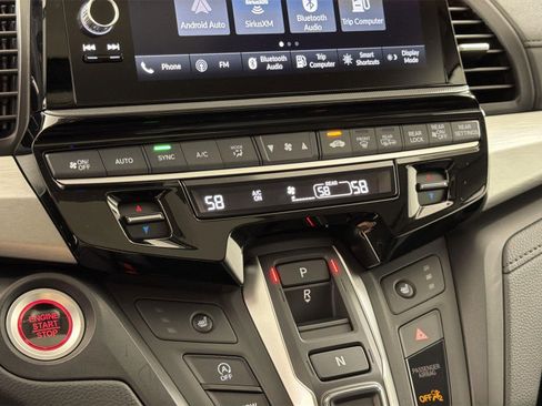 Used 2025 Honda Odyssey EX-L image 15