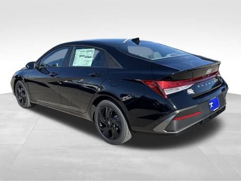 New 2026 Hyundai Elantra Sport FWD image 3