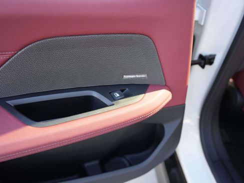 Used 2025 BMW i4 eDrive40 image 10