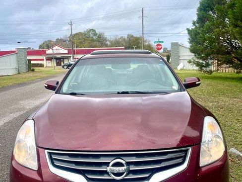 Used 2010 Nissan Altima 2.5 SL w/ Convenience Pkg image 2