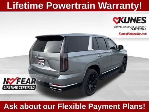 Used 2025 Cadillac Escalade Premium Luxury image 11