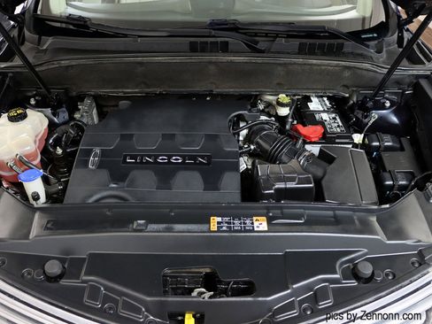 Used 2017 Lincoln MKX Reserve w/ Lincoln MKX Climate Package image 37