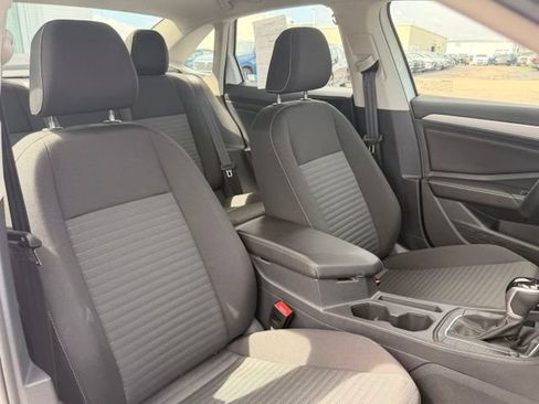 Certified 2025 Volkswagen Jetta S FWD image 23