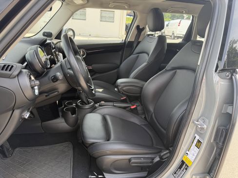 Used 2018 MINI Cooper S FWD image 13