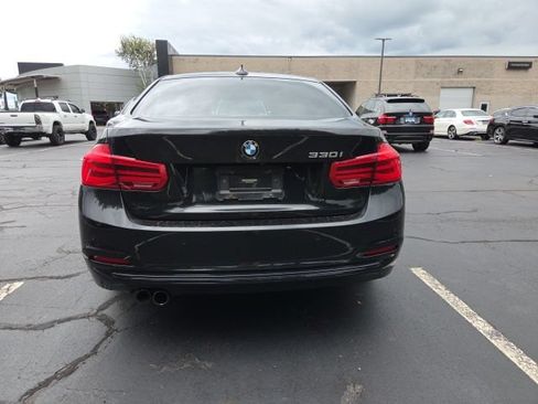 Used 2017 BMW 330i Sedan RWD image 3
