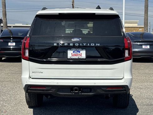 Used 2025 Ford Expedition Active image 6
