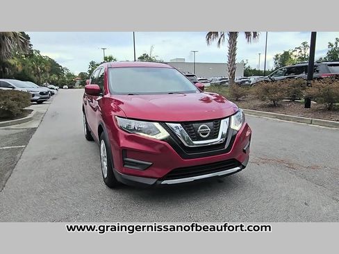 Used 2017 Nissan Rogue S FWD image 19