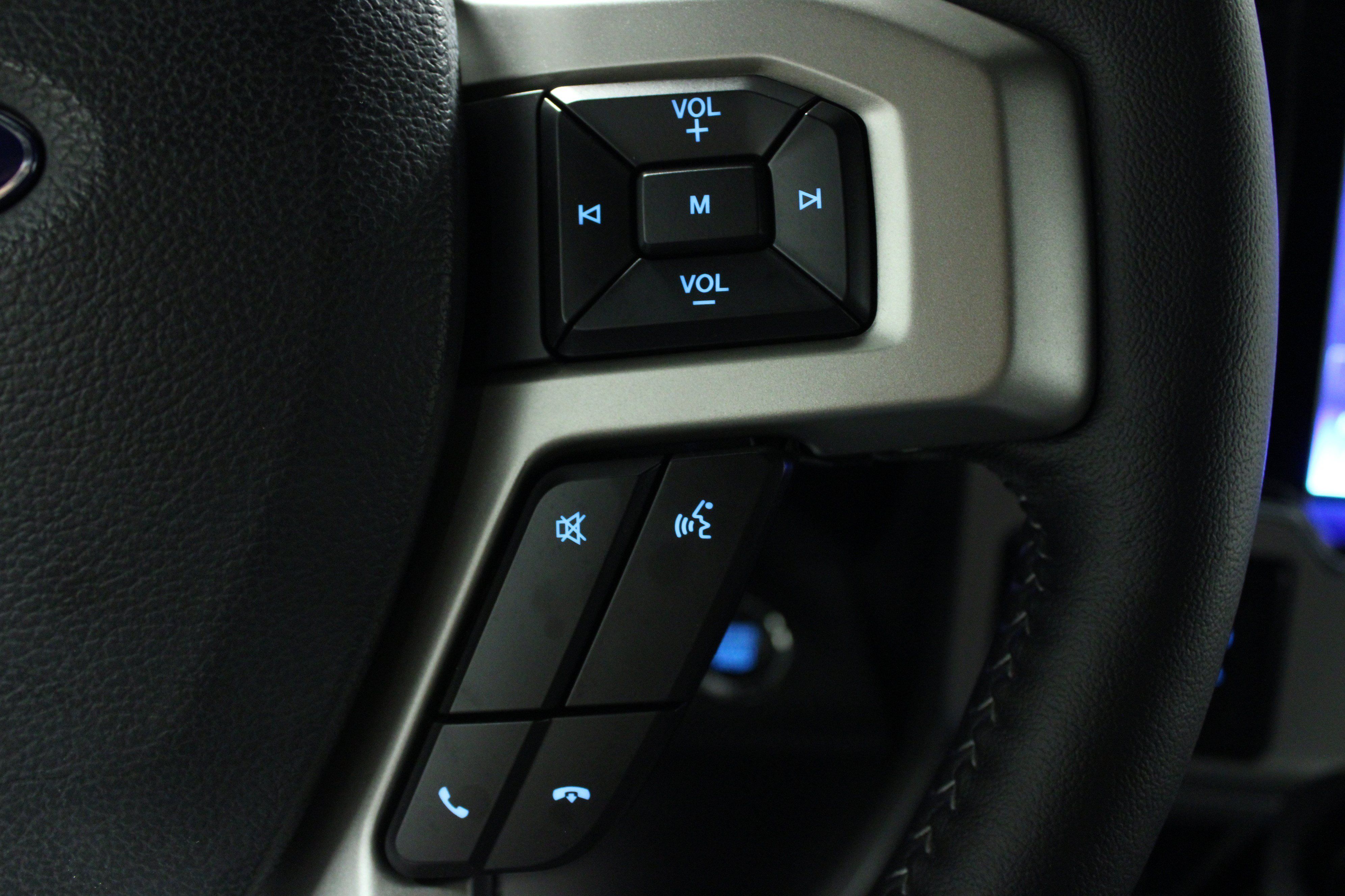 Used 2022 Ford F350 Lariat w/ Lariat Ultimate Package AWD/4WD image 21