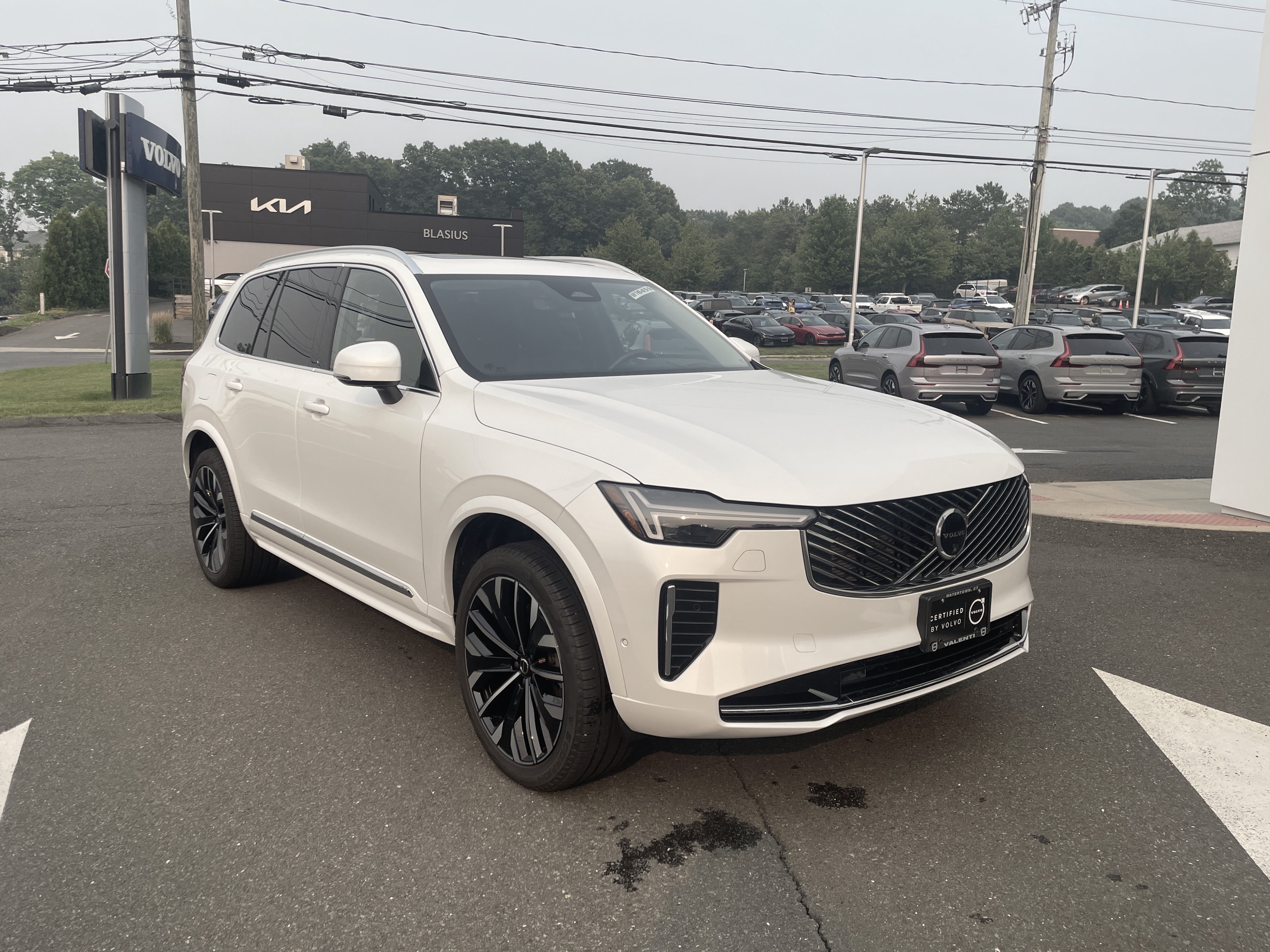 Certified 2025 Volvo XC90 B6 Ultra AWD/4WD image 1