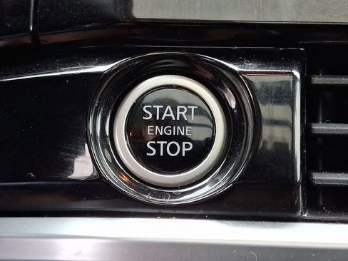 Used 2022 Nissan Pathfinder Platinum w/ Cargo Package image 22